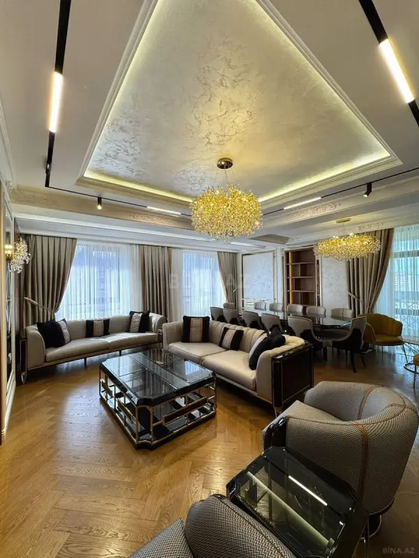Satılır 4 otaqlı mənzil 179 m²