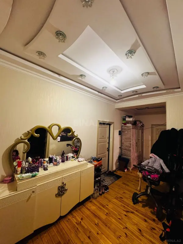 Kirayə verilir 3 otaqlı mənzil 125 m²
