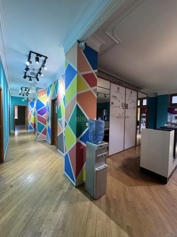 Kirayə verilir 1 otaqlı ofis 25 m²