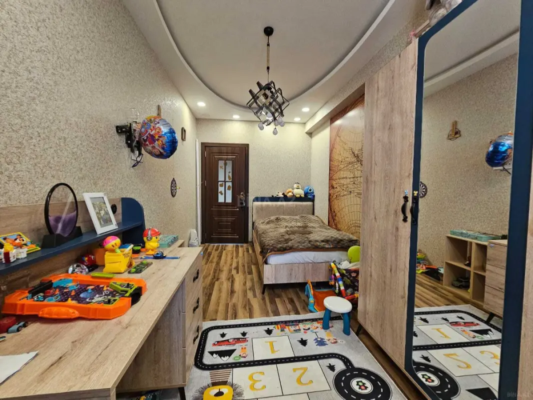 Kirayə verilir 3 otaqlı mənzil 100 m²