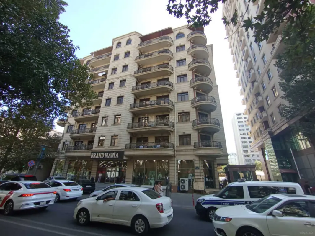 Kirayə verilir 2 otaqlı mənzil 115 m²