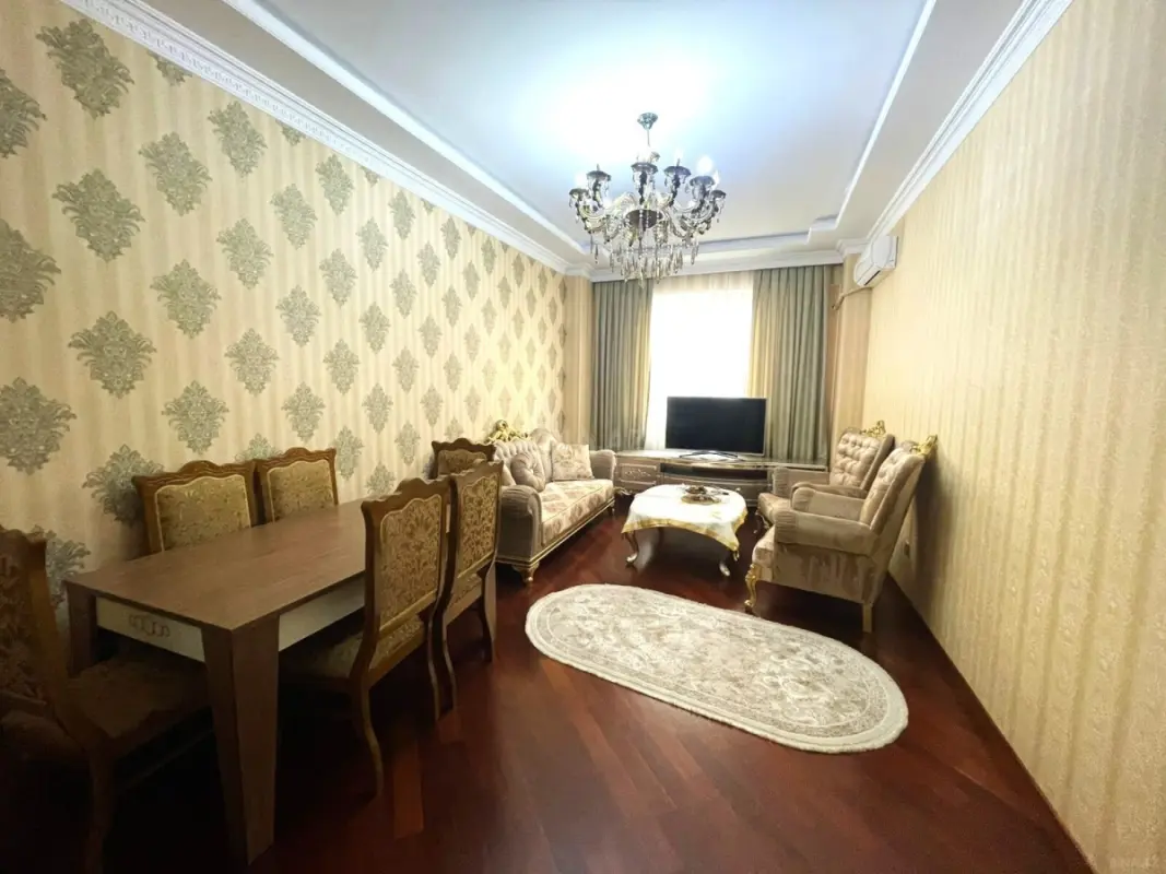 Kirayə verilir 3 otaqlı mənzil 120 m²