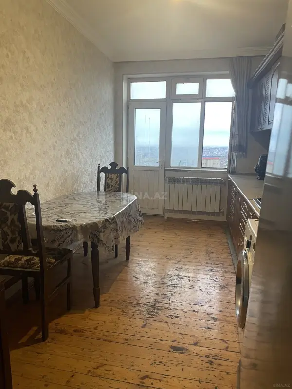 Kirayə verilir 2 otaqlı mənzil 100 m²