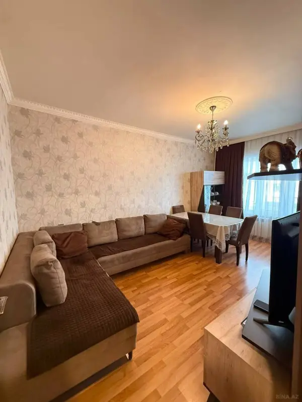 Satılır 4 otaqlı mənzil 110 m²