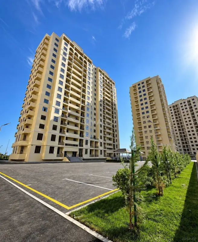 Satılır 2 otaqlı mənzil 82 m²