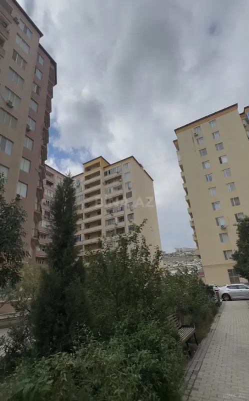 Satılır 1 otaqlı mənzil 56 m²