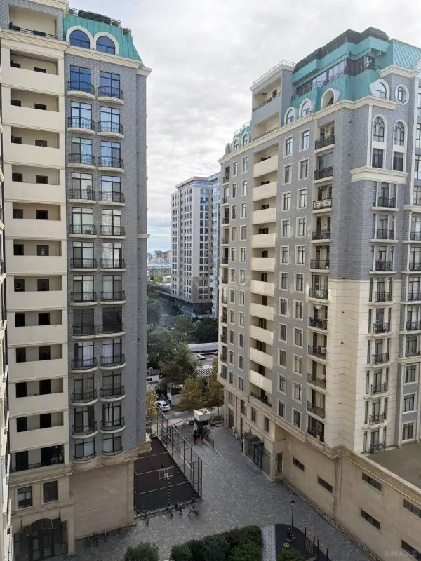 Kirayə verilir 3 otaqlı mənzil 110 m²