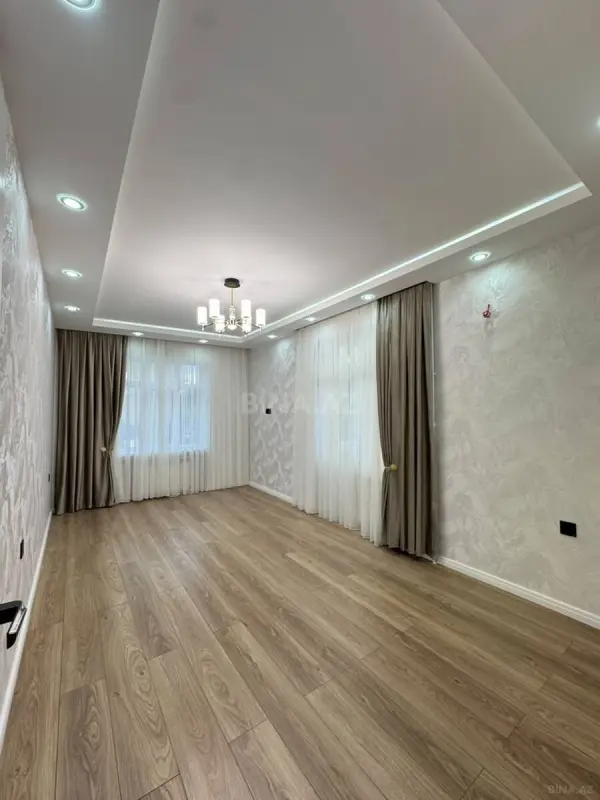Satılır 2 otaqlı mənzil 60 m²