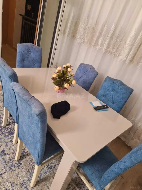 Kirayə verilir 2 otaqlı mənzil 66 m²