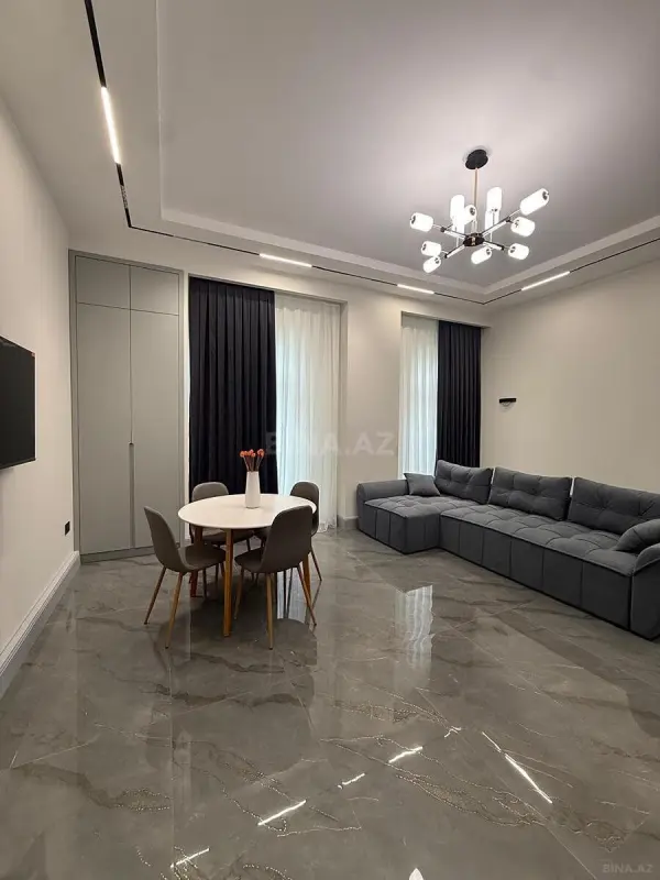 Kirayə verilir 2 otaqlı mənzil 65 m²