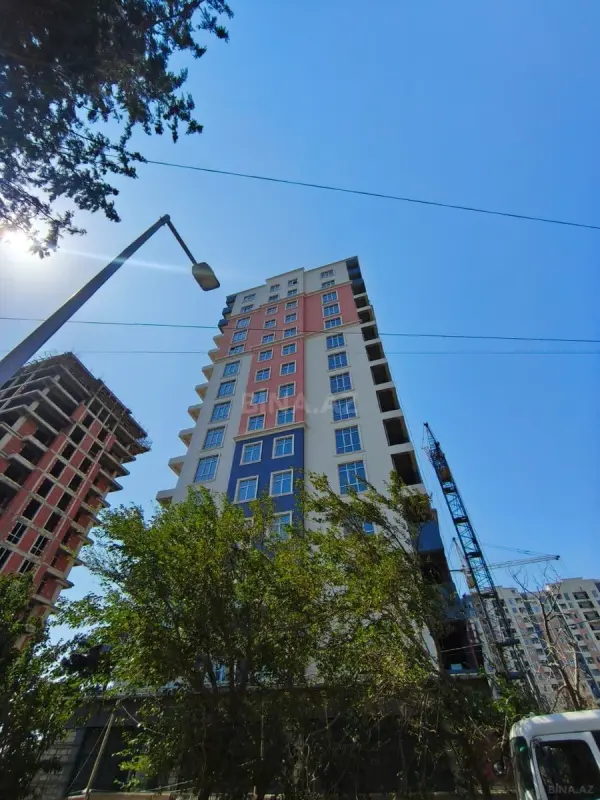 Satılır 2 otaqlı mənzil 76.7 m²