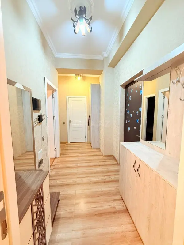 Satılır 2 otaqlı mənzil 62 m²