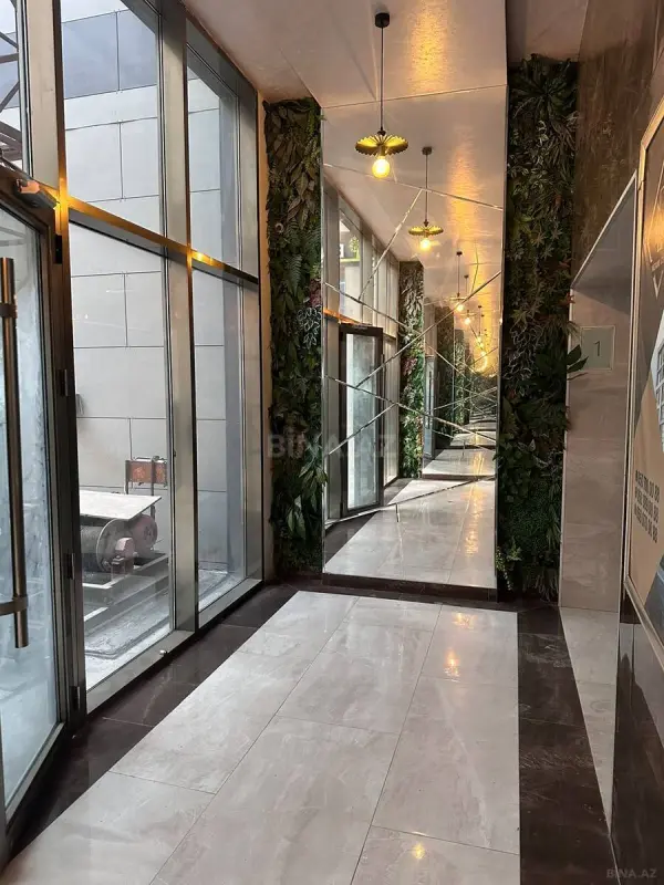 Satılır 3 otaqlı mənzil 147 m²