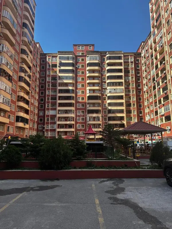 Satılır 2 otaqlı mənzil 68 m²