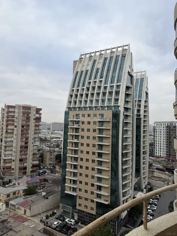 Kirayə verilir 3 otaqlı mənzil 102 m²
