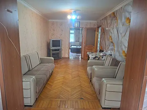 Kirayə verilir 3 otaqlı mənzil 90 m² — Bakı 3 otaq 90.00 m²