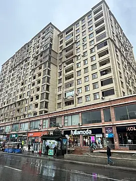 Kirayə verilir 1 otaqlı mənzil 65 m² — Bakı, İnşaatçılar 1 otaq 65.00 m²