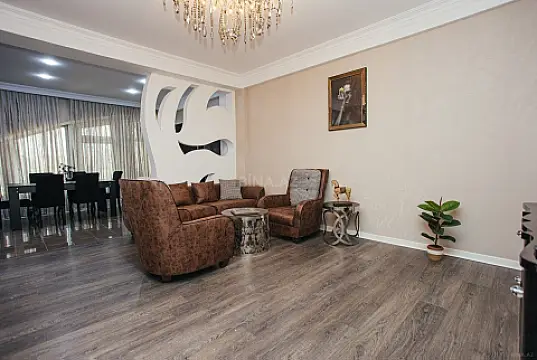 Kirayə verilir 3 otaqlı mənzil 170 m² — Bakı, Nizami 3 otaq 170.00 m²