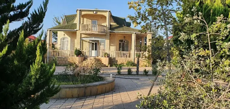 Satılır 5 otaqlı həyət evi 200 m² — Bakı 5 otaq 200.00 m²