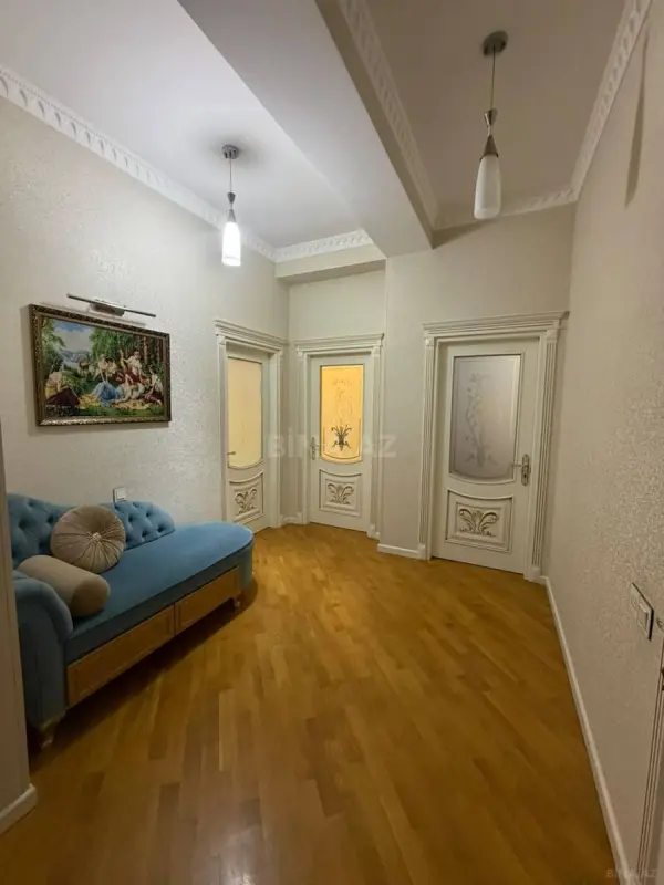 Satılır 3 otaqlı mənzil 134 m²