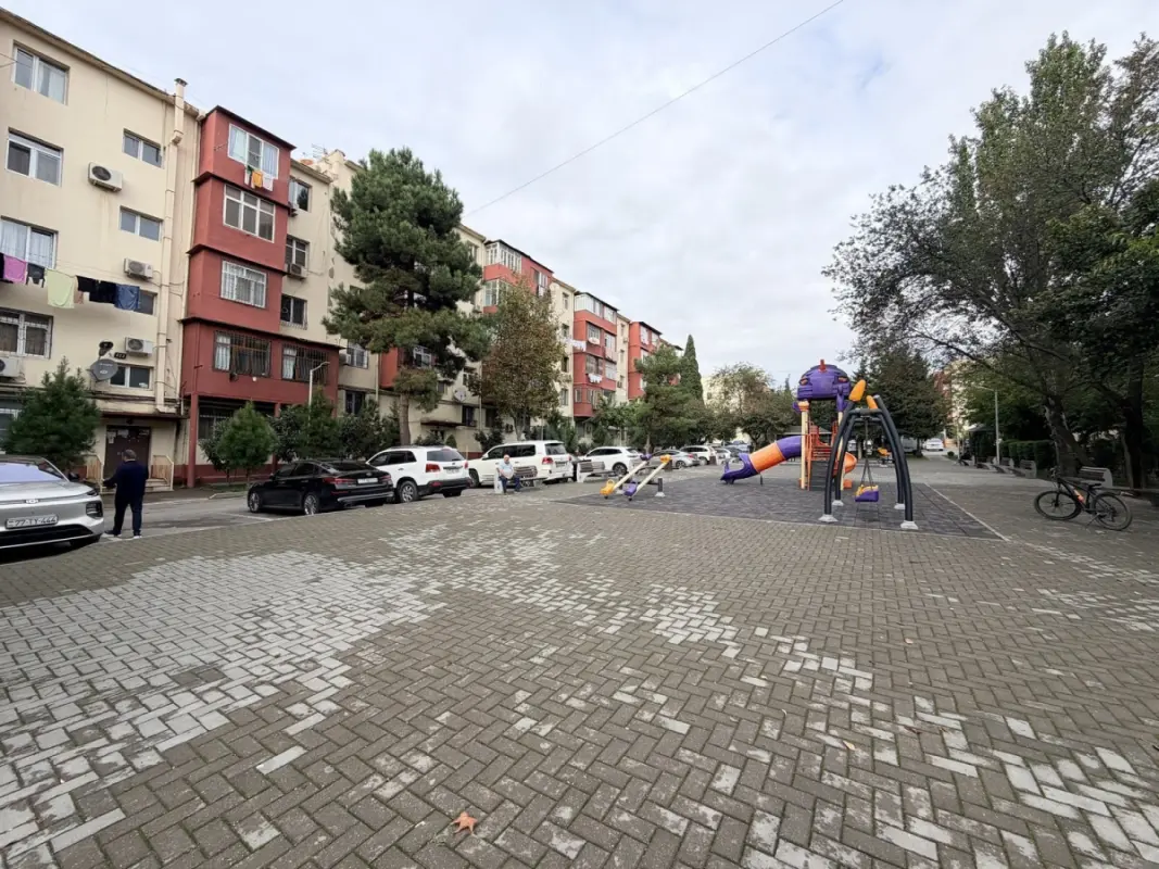 Satılır 3 otaqlı mənzil 55 m²