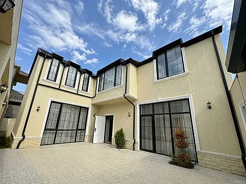 Satılır 5 otaqlı həyət evi 220 m² — Bakı, Səbail 5 otaq 220.00 m²