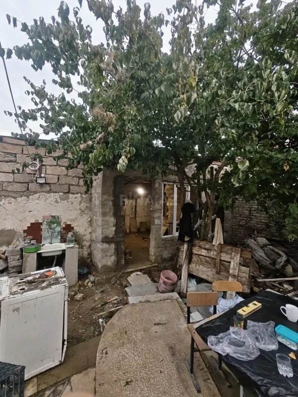 Satılır 3 otaqlı həyət evi 30 m²
