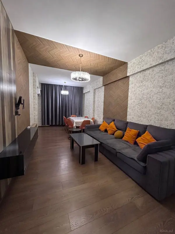 Kirayə verilir 2 otaqlı mənzil 86 m²