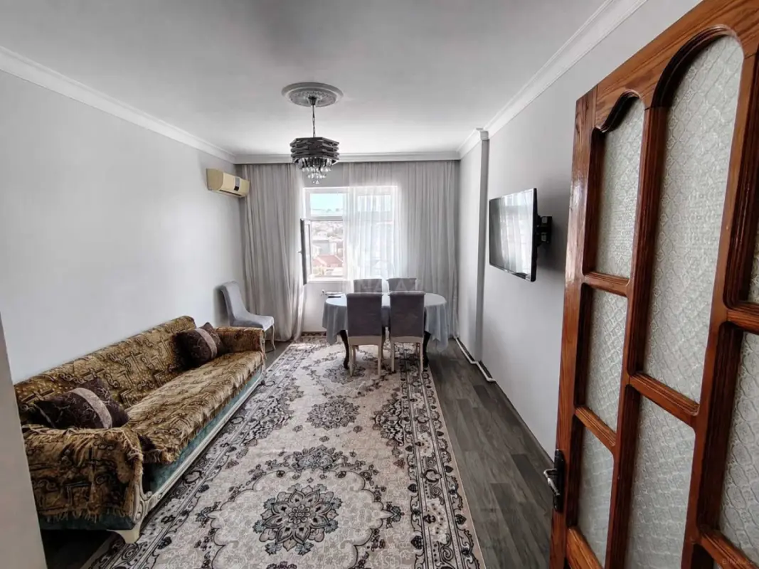 Satılır 5 otaqlı mənzil 125 m²