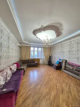 Satılır 3 otaqlı mənzil 150 m² — Bakı, 7-ci mikrorayon 3 otaq 150.00 m²