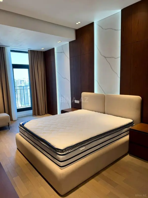 Kirayə verilir 2 otaqlı mənzil 90 m²