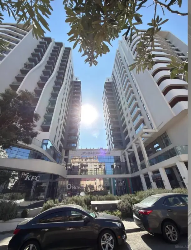 Satılır 2 otaqlı mənzil 97 m²