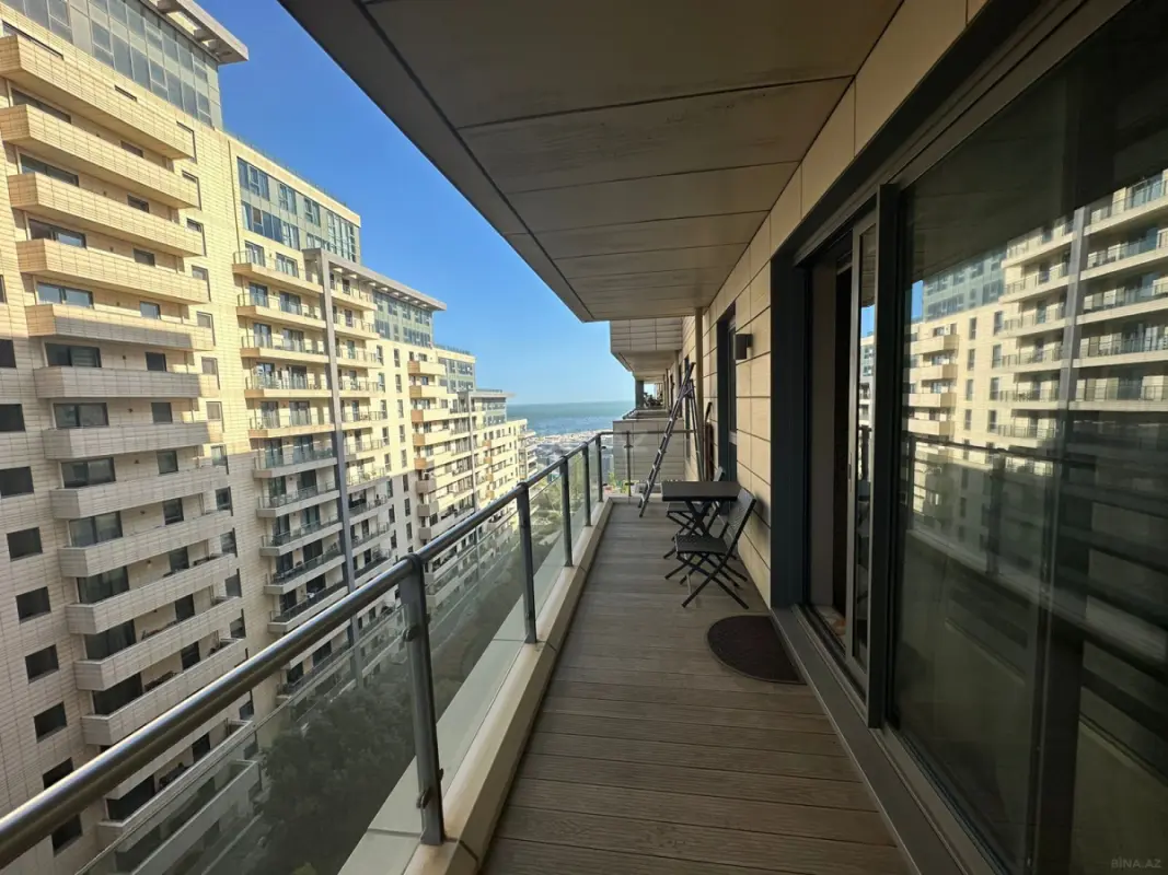 Kirayə verilir 2 otaqlı mənzil 90 m²