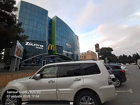 Kirayə verilir 3 otaqlı mənzil 80 m² — Bakı, Bakıxanov 3 otaq 80.00 m²