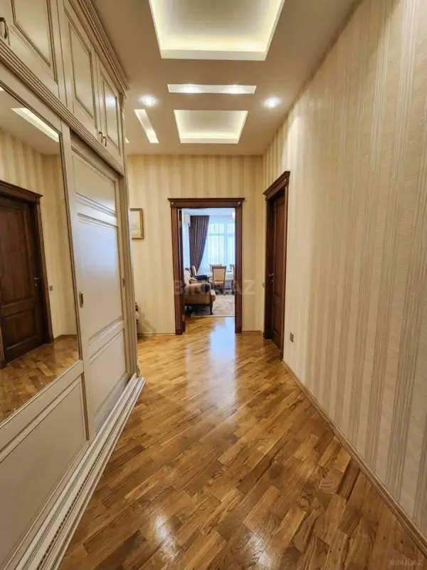 Satılır 3 otaqlı mənzil 100 m²