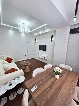Kirayə verilir 2 otaqlı mənzil 70 m² — Bakı 2 otaq 70.00 m²