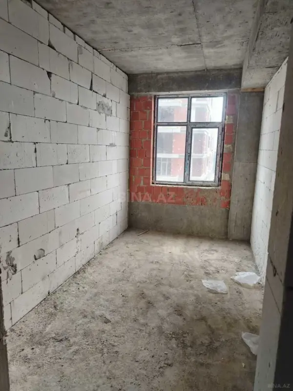 Satılır 2 otaqlı mənzil 77 m²