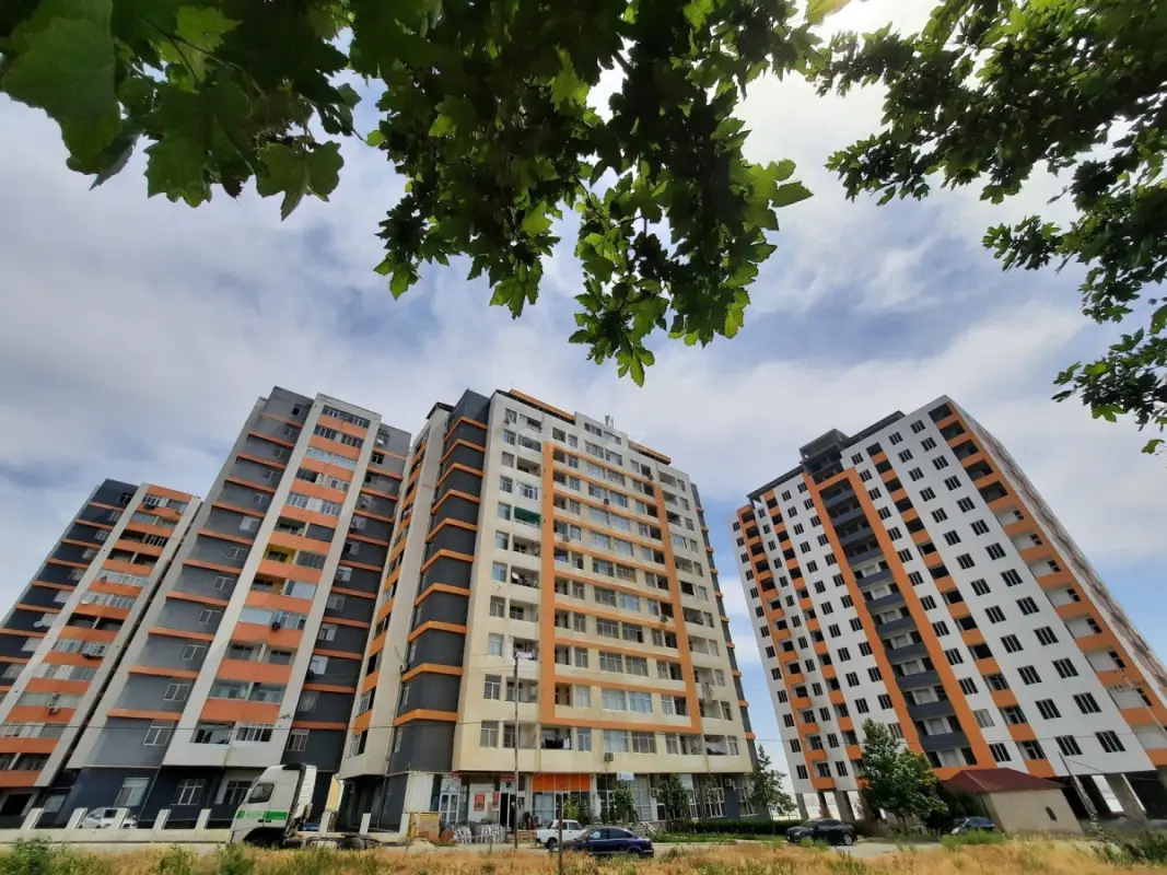 Satılır 1 otaqlı mənzil 58.8 m²