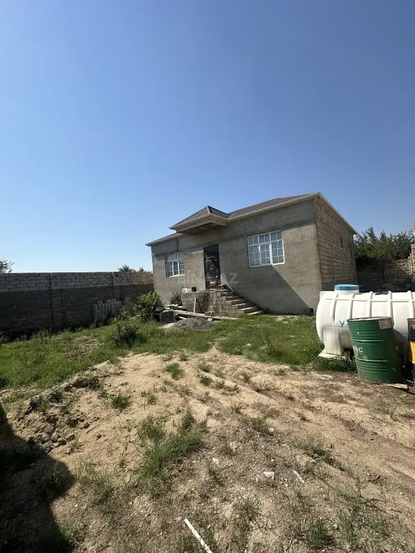 Satılır 3 otaqlı həyət evi 100 m²