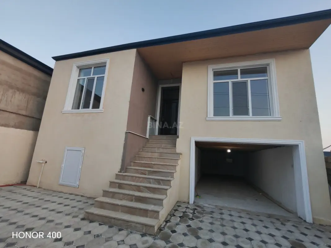 Satılır 4 otaqlı həyət evi 125 m²