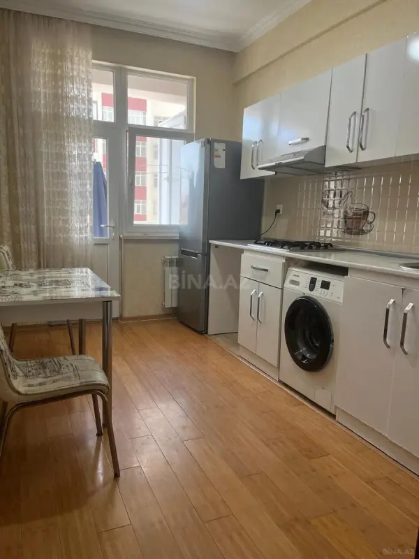 Kirayə verilir 3 otaqlı mənzil 90 m²