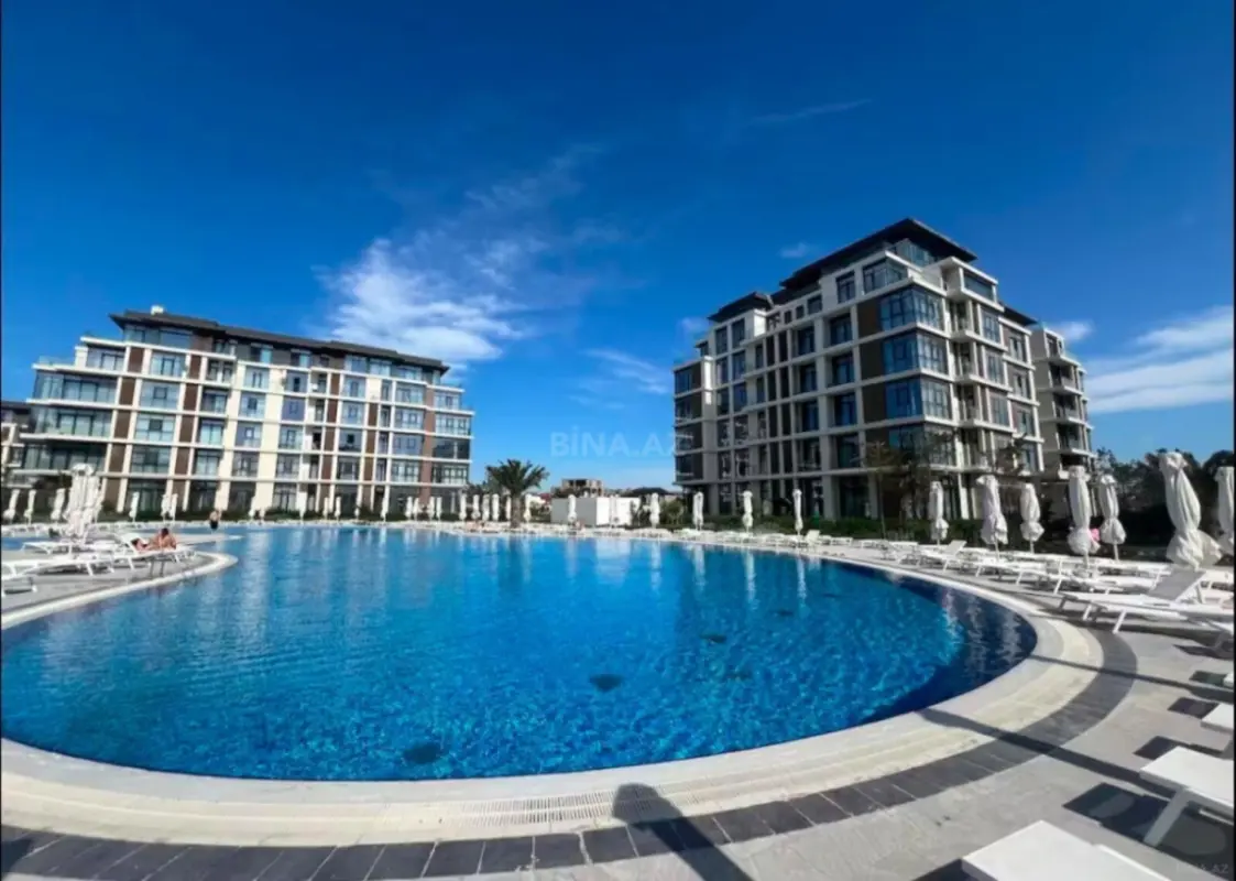 Satılır 2 otaqlı mənzil 102 m²