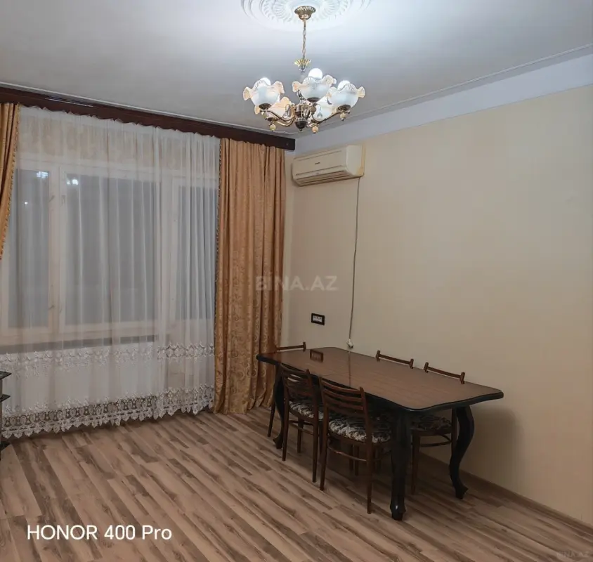 Kirayə verilir 4 otaqlı mənzil 90 m²