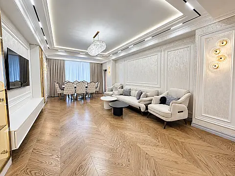 Satılır 4 otaqlı mənzil 233 m² — Bakı, Nərimanov 4 otaq 233.00 m²
