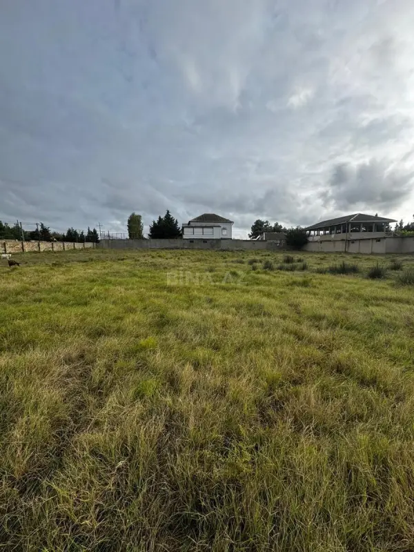 Satılır torpaq sahəsi 12 m²