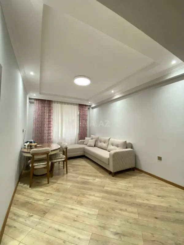 Satılır 2 otaqlı mənzil 52 m²