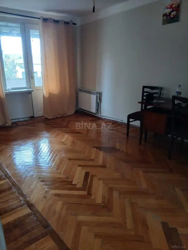 Kirayə verilir 2 otaqlı mənzil 45 m²