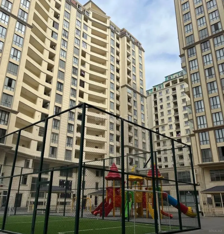 Satılır 2 otaqlı mənzil 72 m²