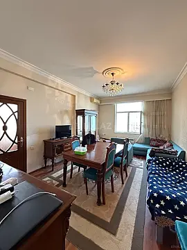 Satılır 2 otaqlı mənzil 63 m² — Bakı, İnşaatçılar 2 otaq 63.00 m²