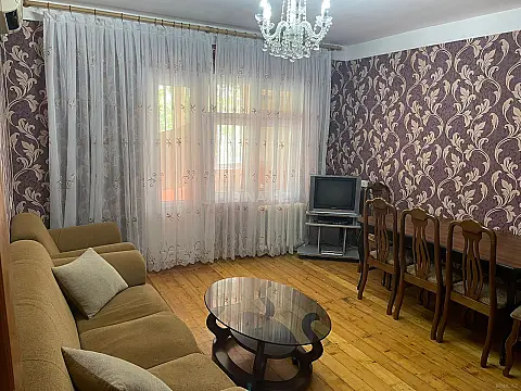 Kirayə verilir 2 otaqlı mənzil 65 m² — Bakı 2 otaq 65.00 m²